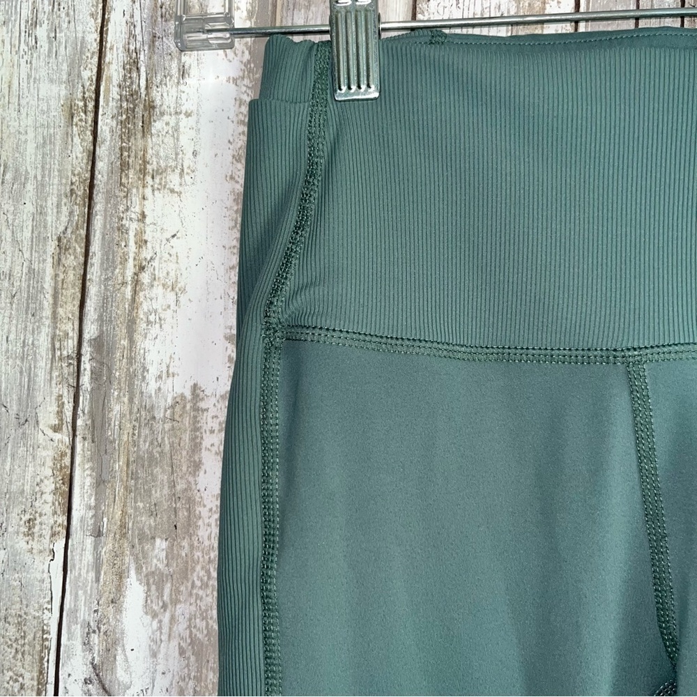 Reebok Green Athletic Leggings - Picture 3 of 5